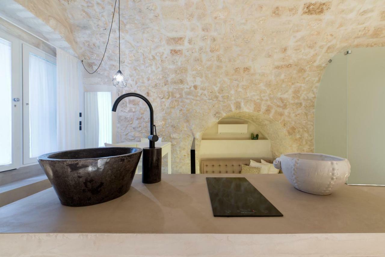 Vittoria Luxury Suite A Ostuni By Wonderful Italy ภายนอก รูปภาพ